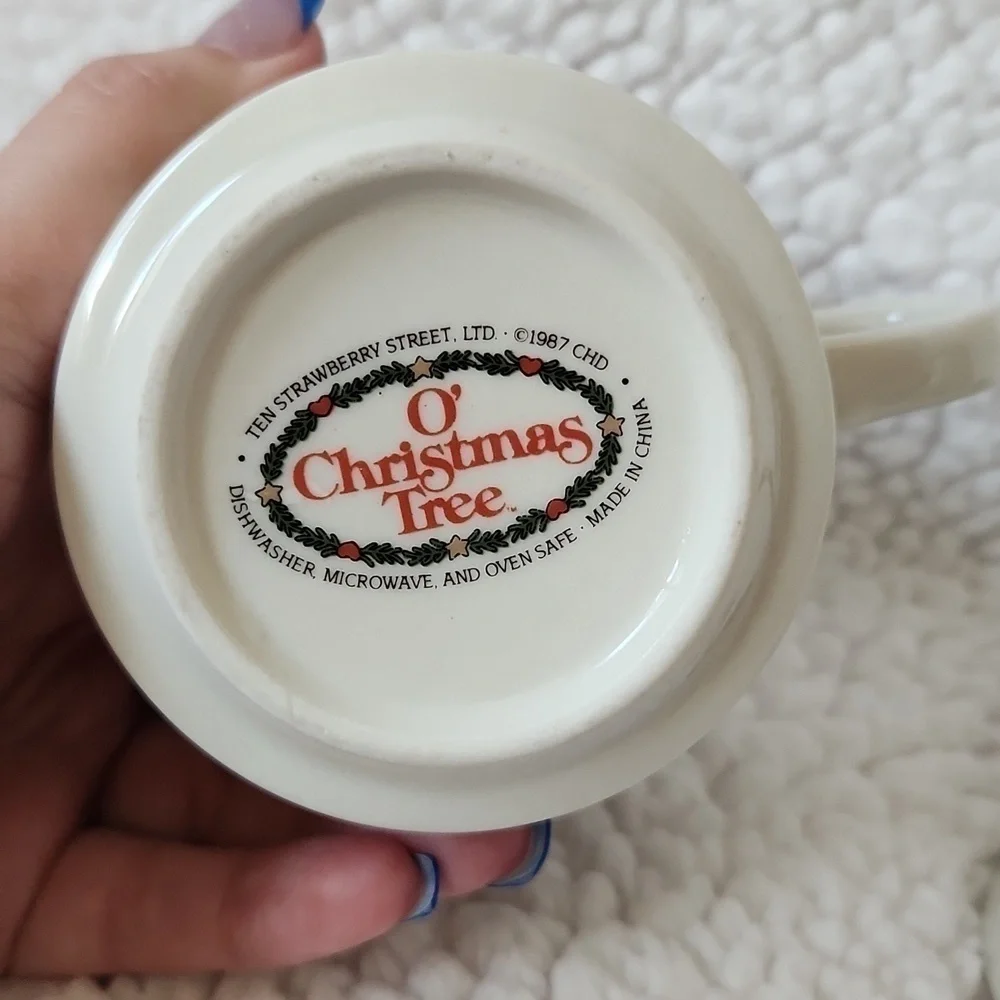 Vintage O' Christmas tree ceramic tea cups set of 4